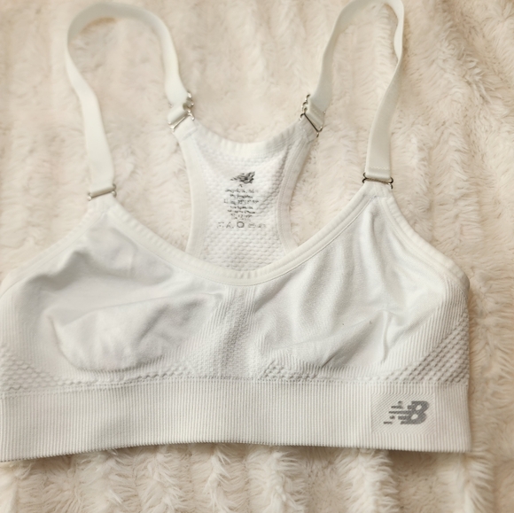 Lot of 2 New Balance Sports Bra - Small Black and White - Picture 2 of 6